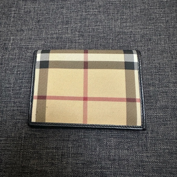 Burberry Cardholder - Picture 3 of 4